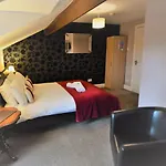 Guest house Seasons Rest 3*