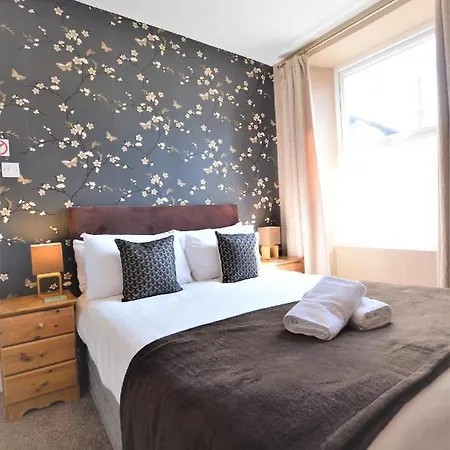 Seasons Rest 3* Windermere