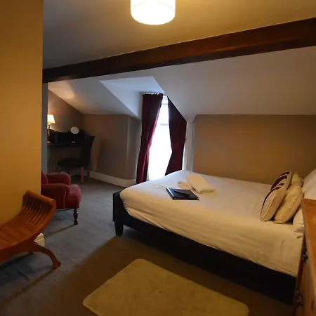 Seasons Rest 3* Windermere