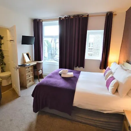 Seasons Rest 3* Windermere