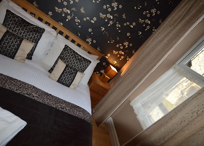 Seasons Rest 3* Windermere