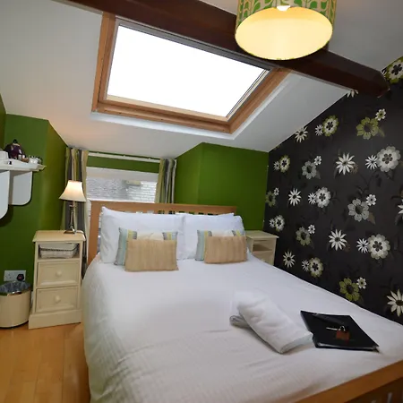 Seasons Rest ゲストハウス ウィンダミア